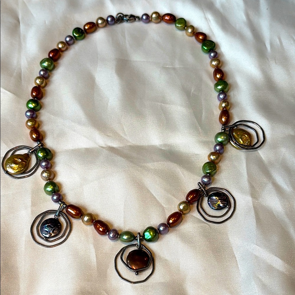 Lucas pearl and pearl coin necklace with silver clasp.